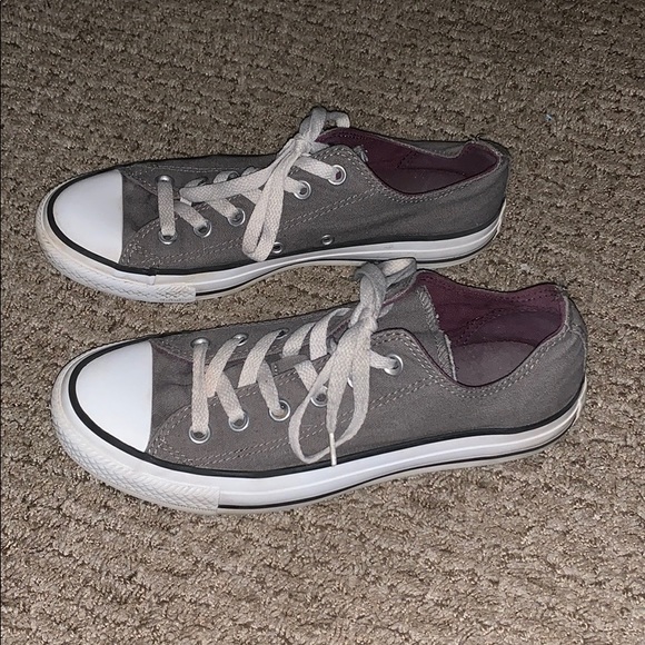 gray lightly worn converse - Picture 2 of 6